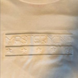 Brooklyn standard “MASTERMIND” textured lettering